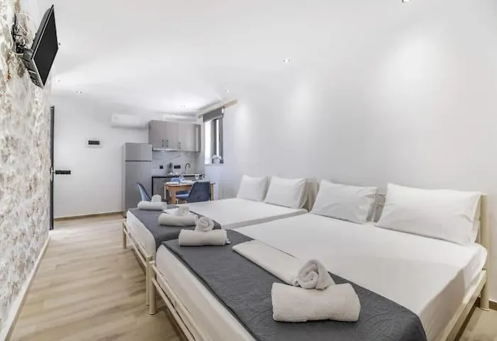 Delux 2 Petra Lägenhet Tsoukaládhes