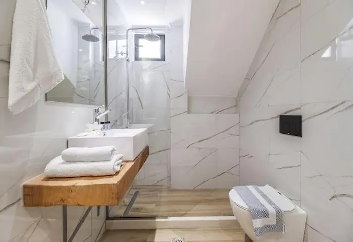 Delux 2 Petra Apartment Tsoukaladhes